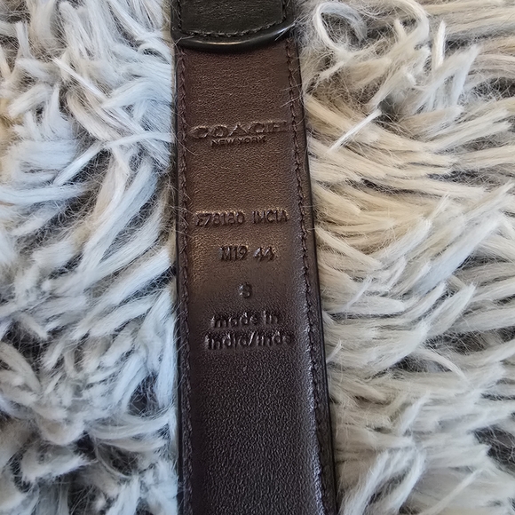 Coach Black Leather Belt with Gold Buckle - Picture 4 of 6